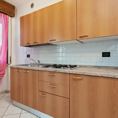 Panoramic With Swimming Pool And Garden * לאזיסה
