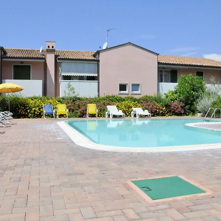 בית נופש Panoramic With Swimming Pool And Garden