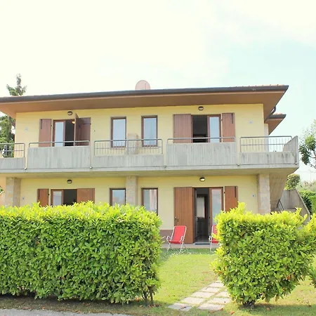 In Near Garda Lazise
